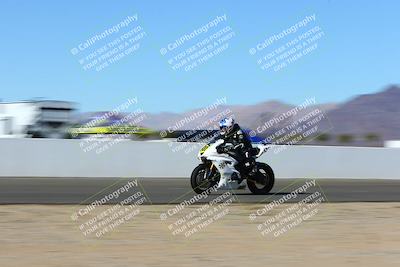 media/Jan-09-2022-SoCal Trackdays (Sun) [[2b1fec8404]]/Front Straight Speed Shots (1pm)/